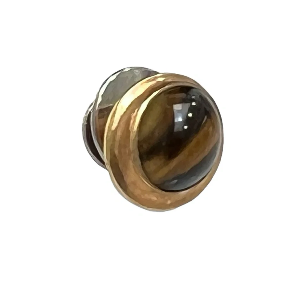 VINTAGE DOLAN BULLOCK TIGER'S EYE OVAL TIE TACK SET IN DB 14/20 GOLD